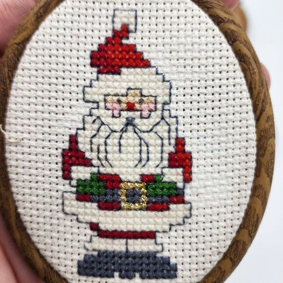 Lot of 3 Vintage counted cross stitch Christmas ornaments Santa, angel & puppy - Picture 7 of 10